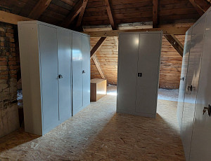 Zateplení stropu rodinného domu pomocí foukané izolace